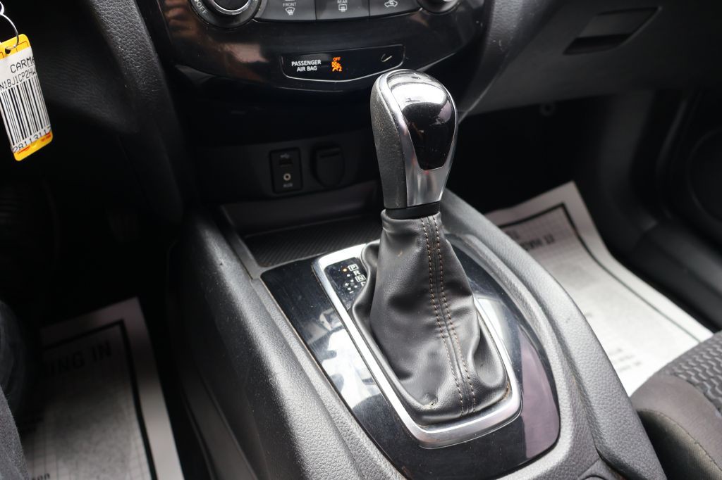 2017 Nissan Rogue Image 27