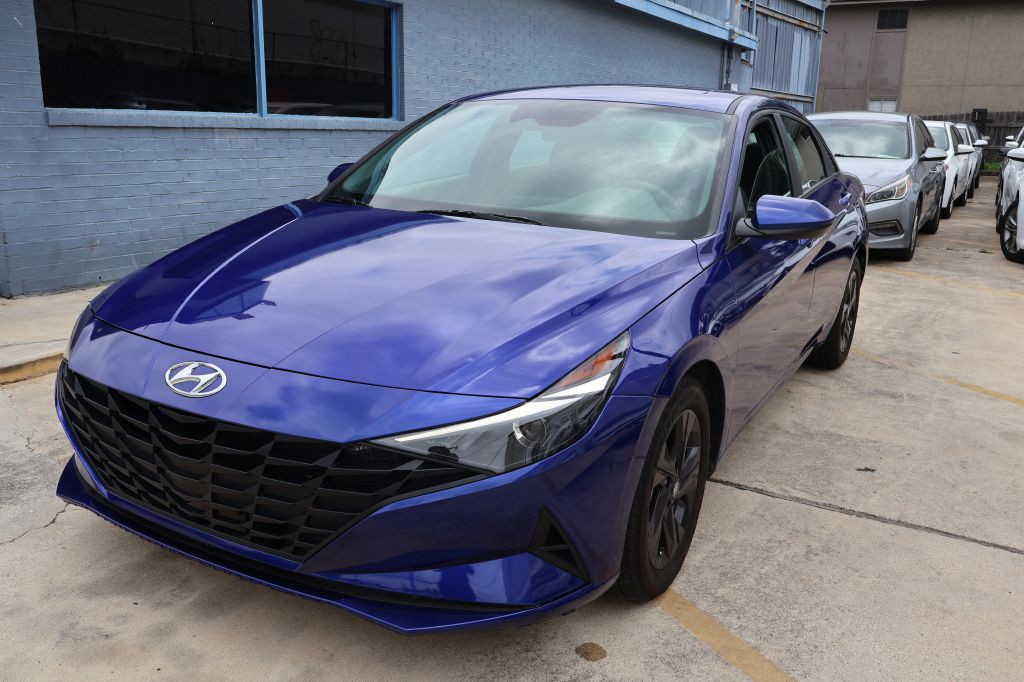 2023 Hyundai Elantra Image 4