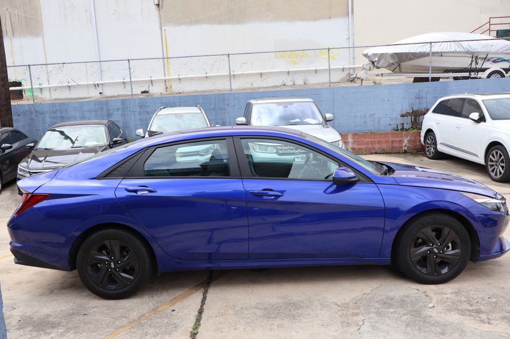 2023 Hyundai Elantra Image 9