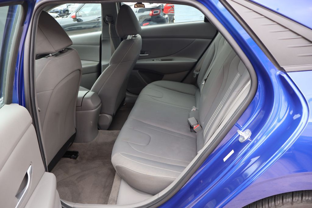 2023 Hyundai Elantra Image 22