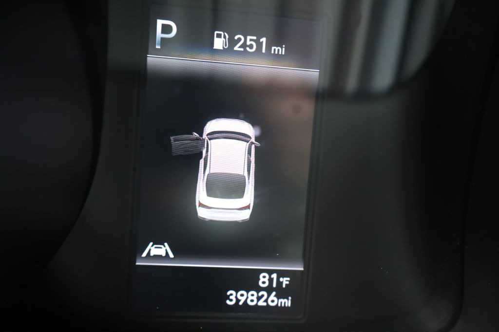 2023 Hyundai Elantra Image 23