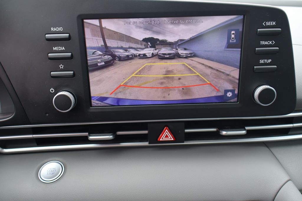 2023 Hyundai Elantra Image 33