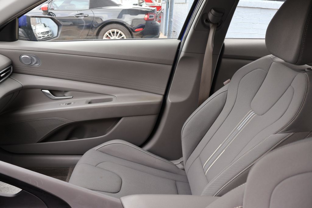 2023 Hyundai Elantra Image 34