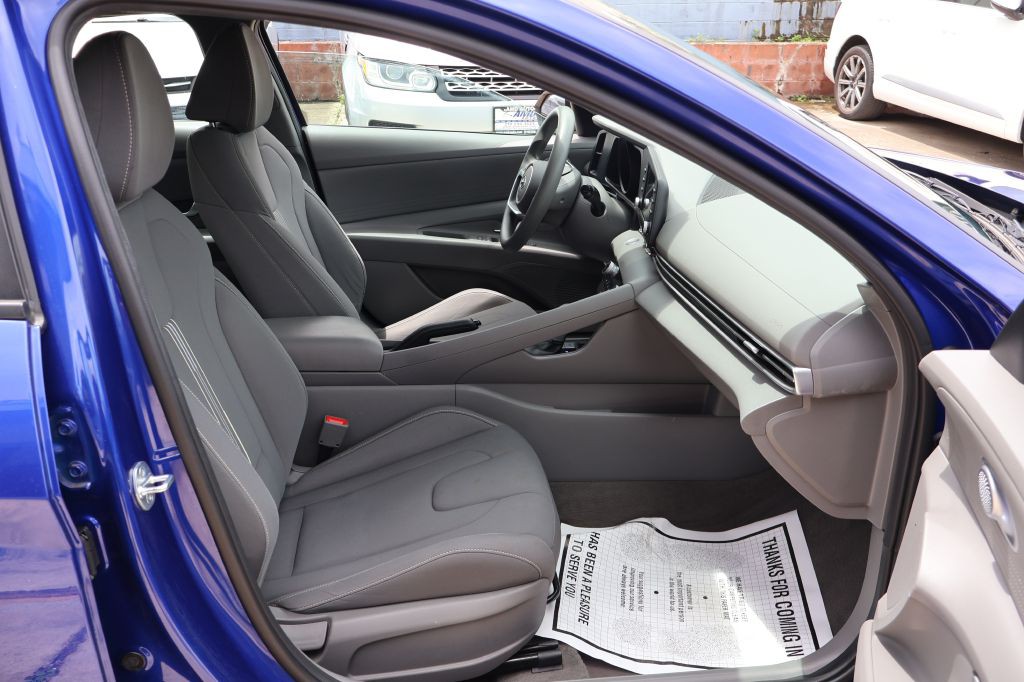 2023 Hyundai Elantra Image 41