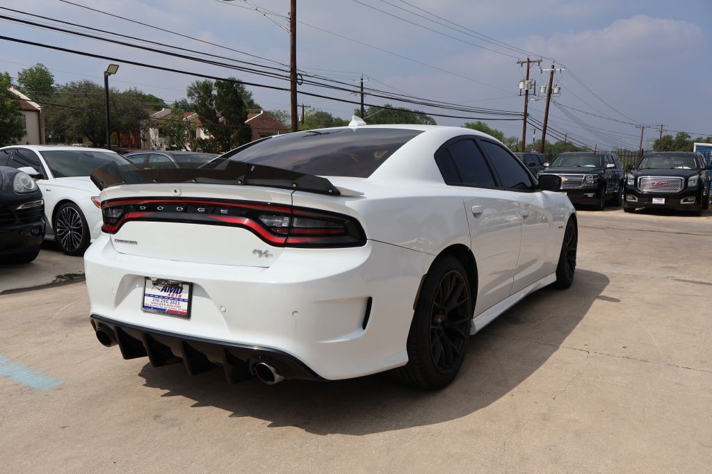 2021 Dodge Charger Image 10