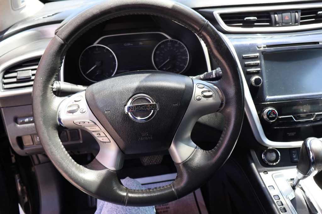 2017 Nissan Murano Image 32