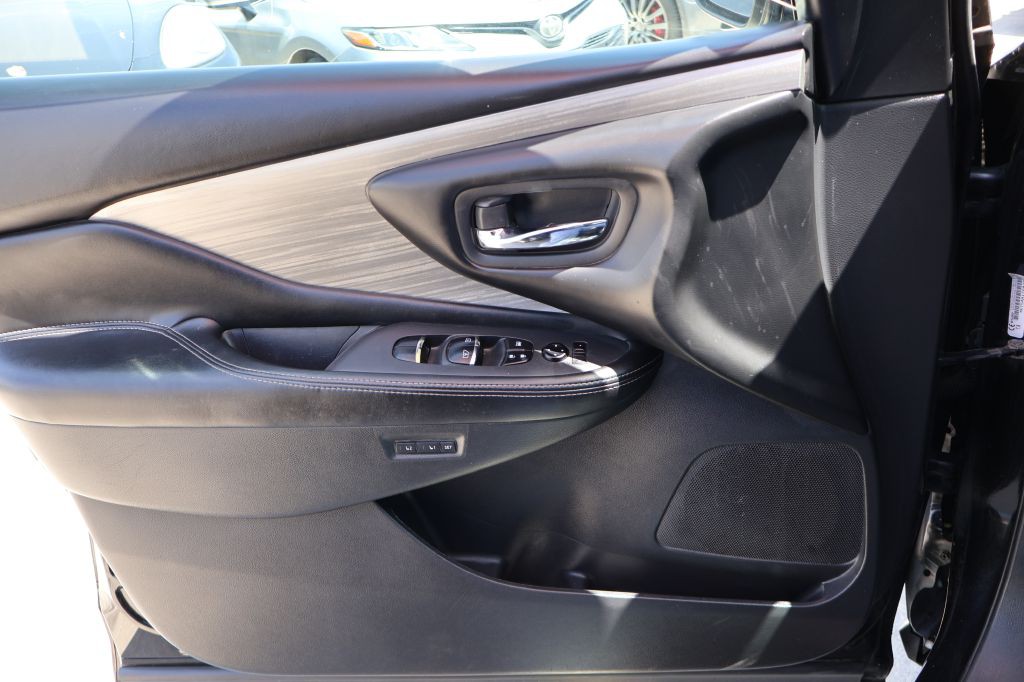 2017 Nissan Murano Image 36