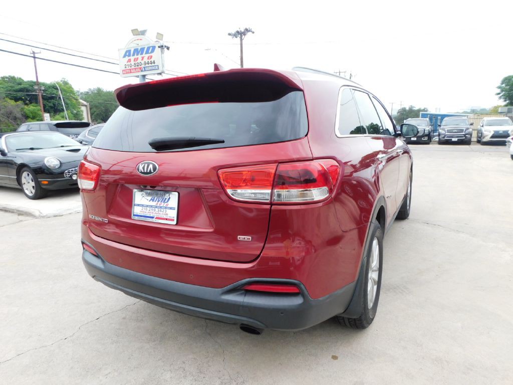 2016 Kia Sorento Image 7