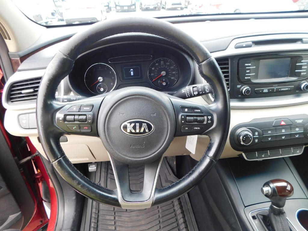 2016 Kia Sorento Image 28
