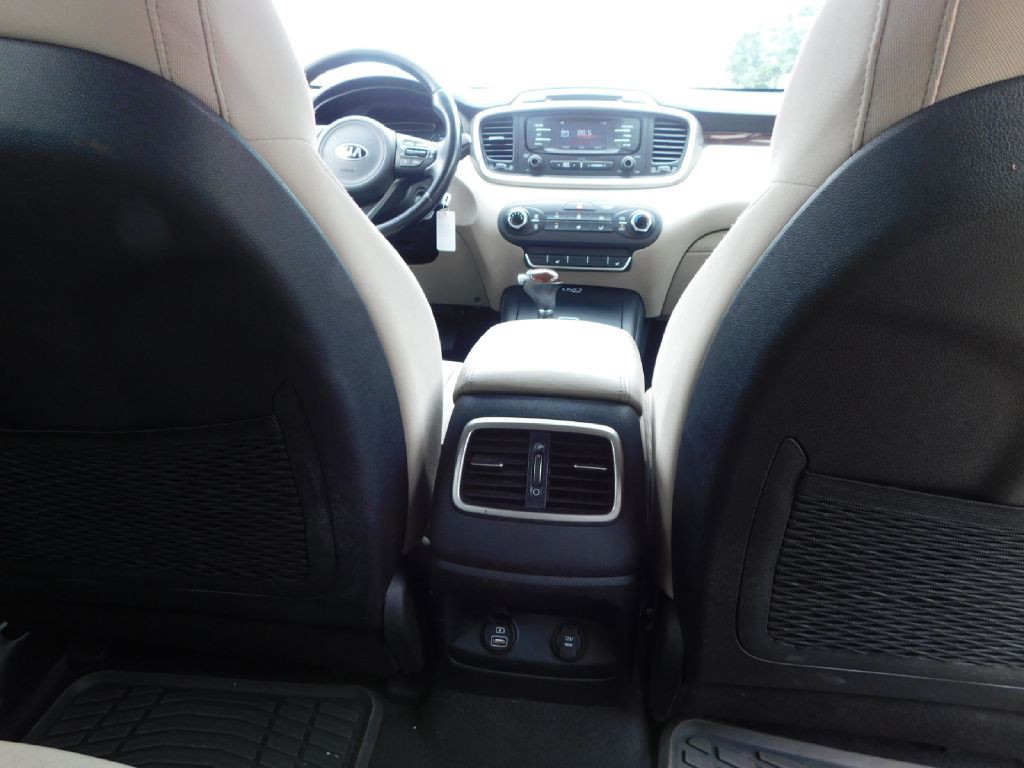 2016 Kia Sorento Image 42