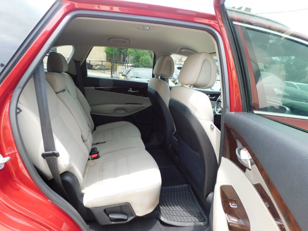2016 Kia Sorento Image 44