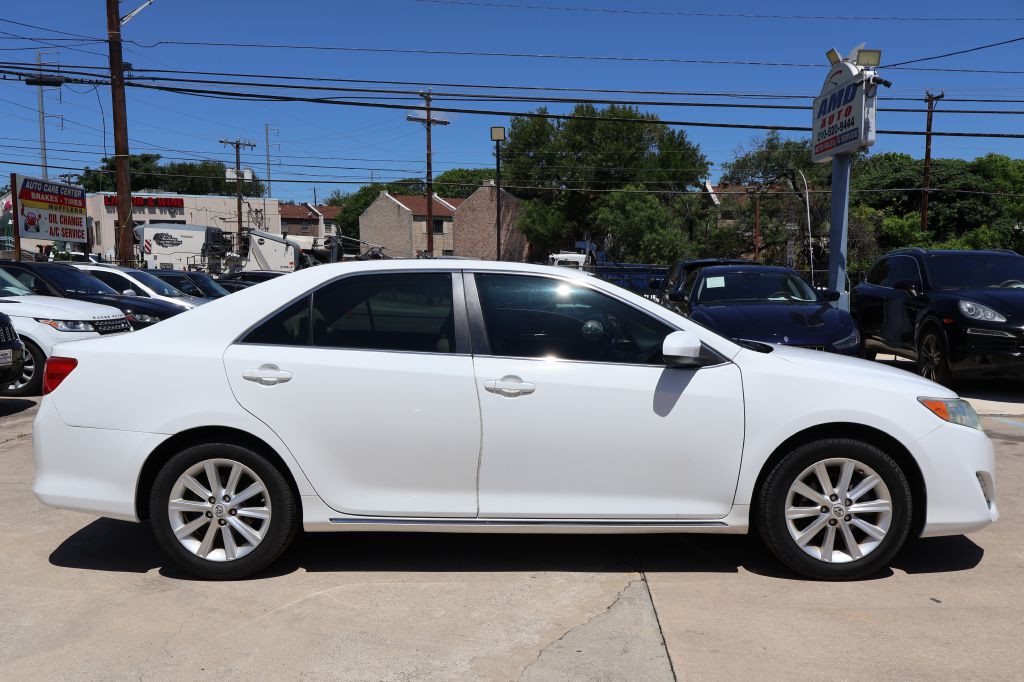 2012 Toyota Camry Image 8