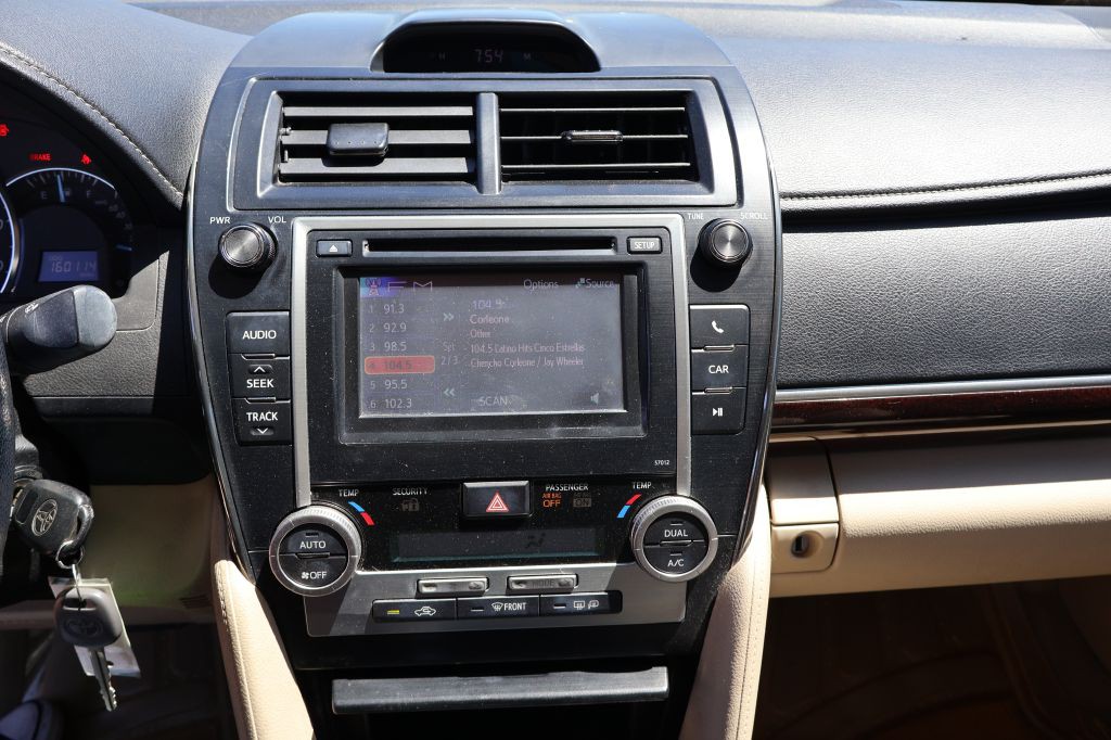 2012 Toyota Camry Image 29