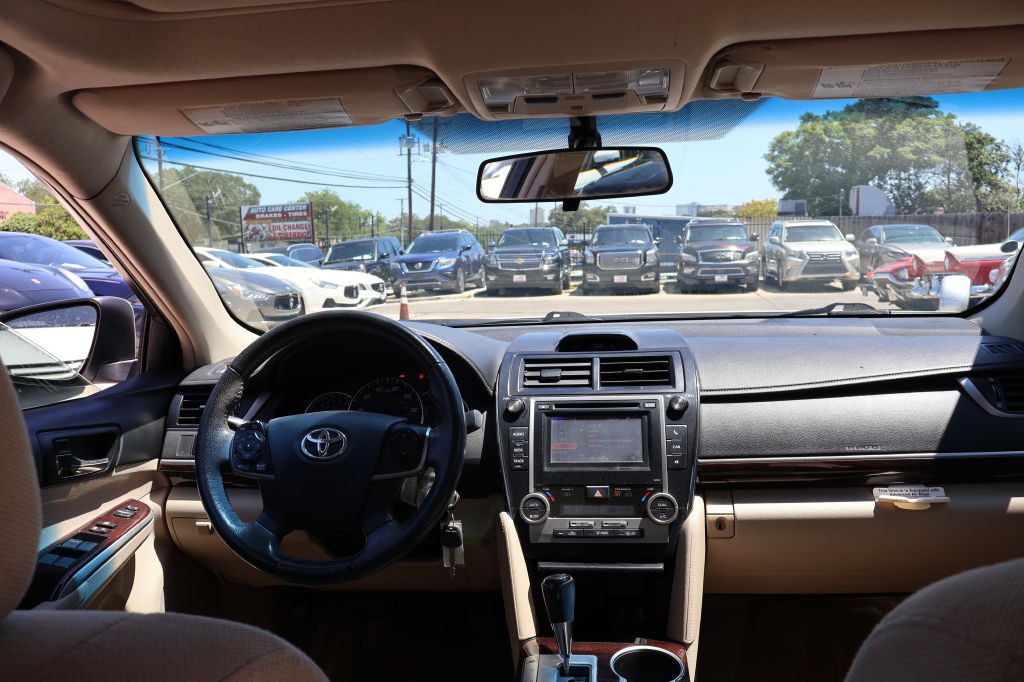 2012 Toyota Camry Image 39
