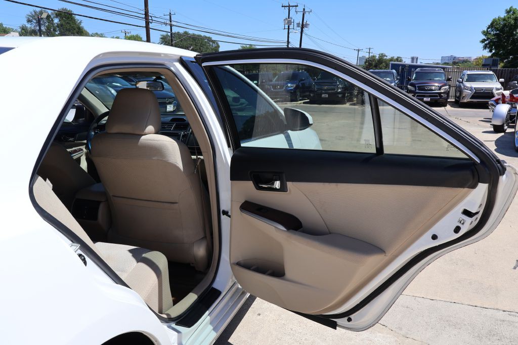 2012 Toyota Camry Image 42