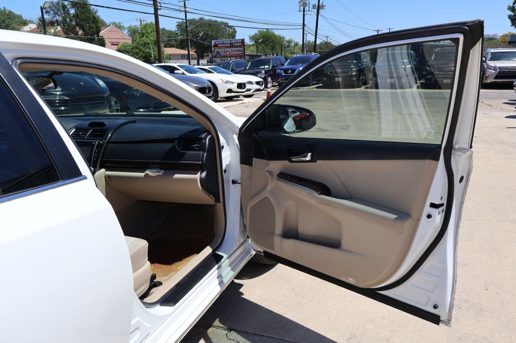 2012 Toyota Camry Image 44