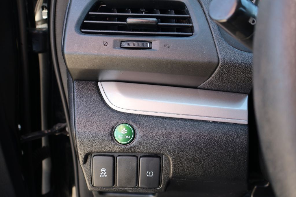 2015 Honda CR-V Image 24