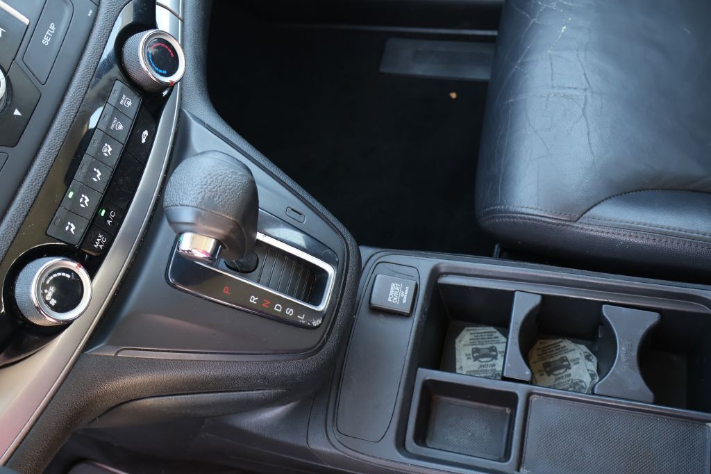 2015 Honda CR-V Image 31