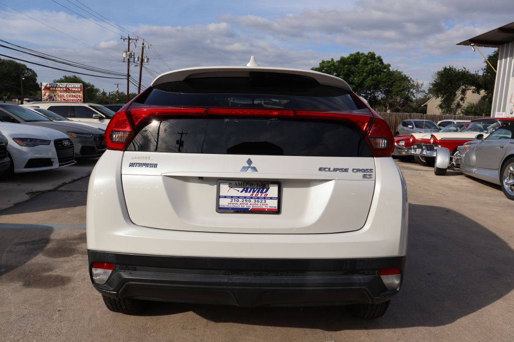 2019 Mitsubishi Eclipse Image 7