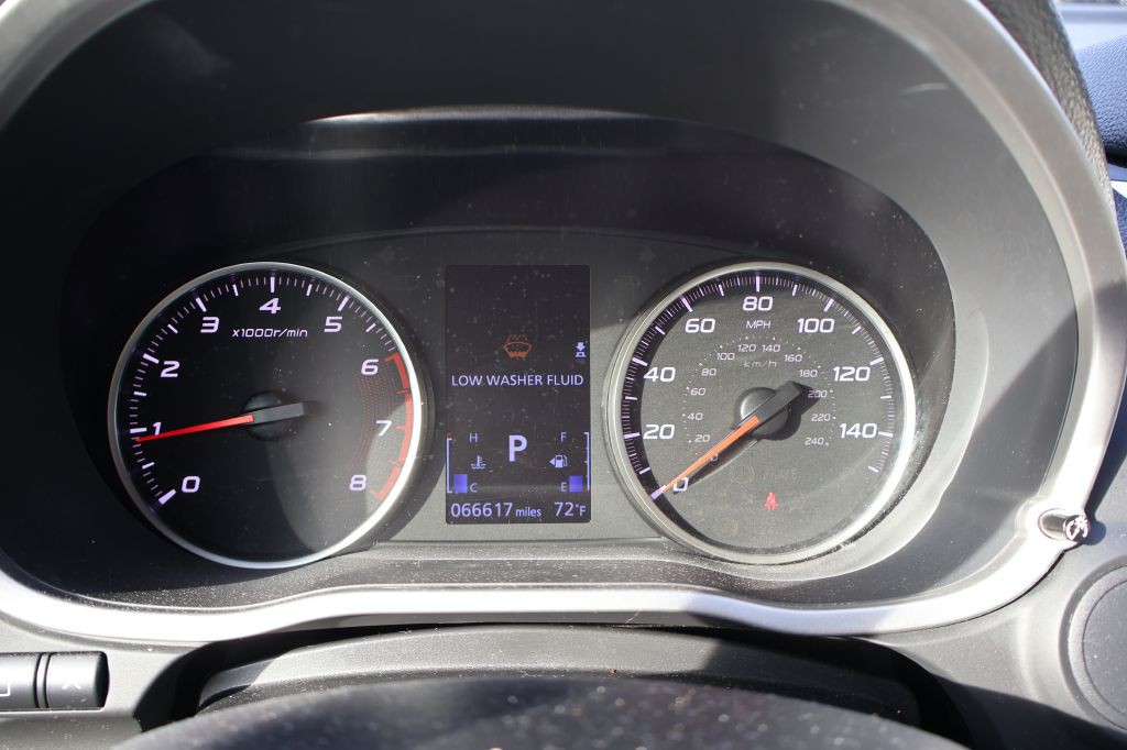 2019 Mitsubishi Eclipse Image 22