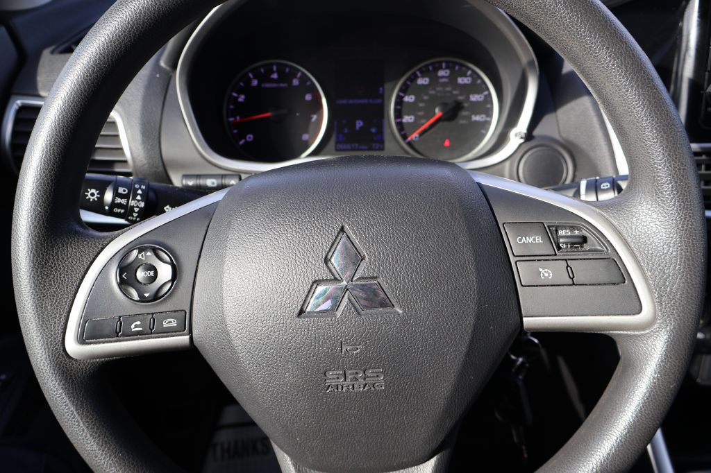 2019 Mitsubishi Eclipse Image 23