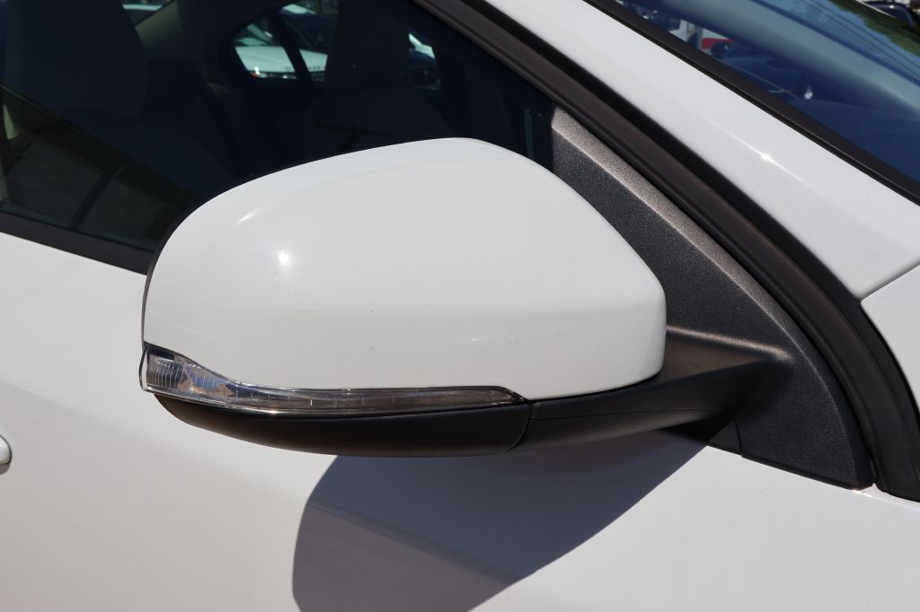 2017 Volvo S60 Image 10