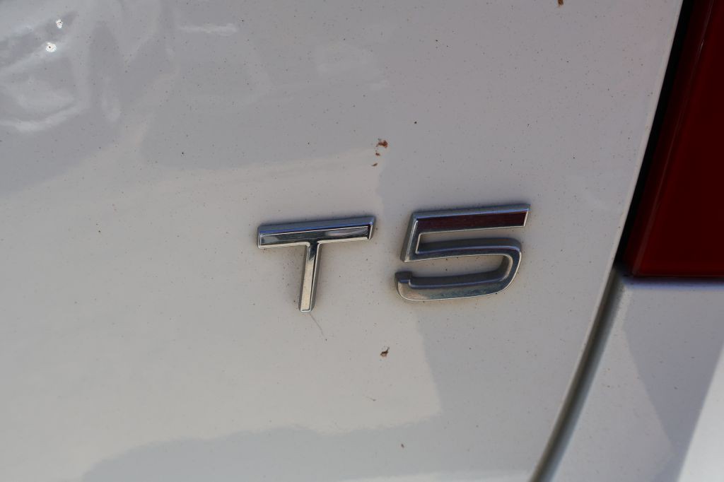 2017 Volvo S60 Image 11