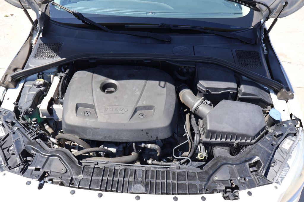 2017 Volvo S60 Image 15