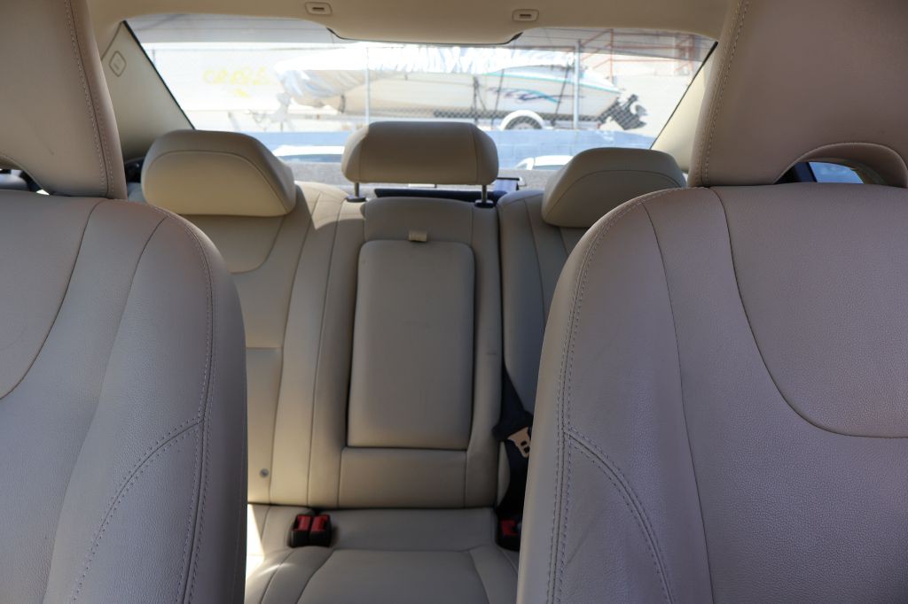 2017 Volvo S60 Image 41