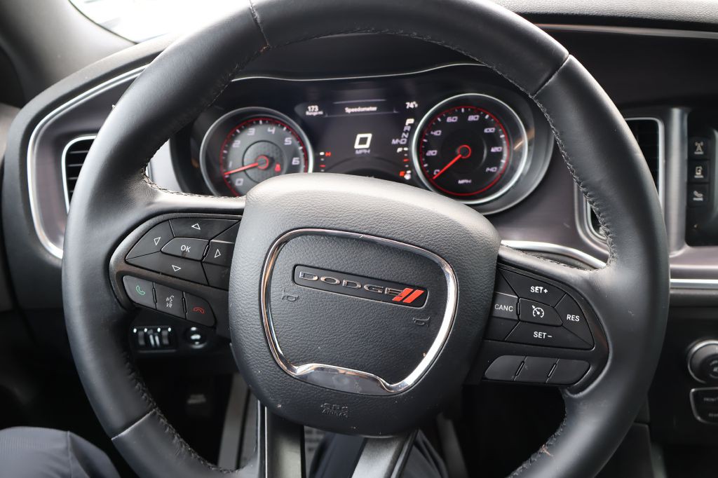 2016 Dodge Charger Image 21