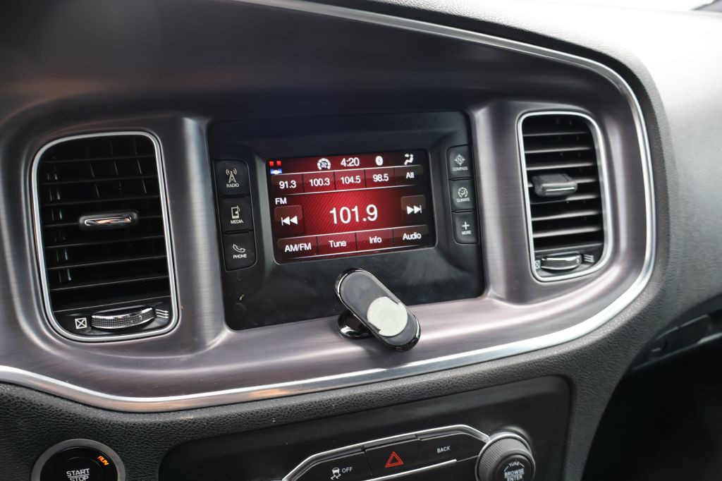 2016 Dodge Charger Image 23
