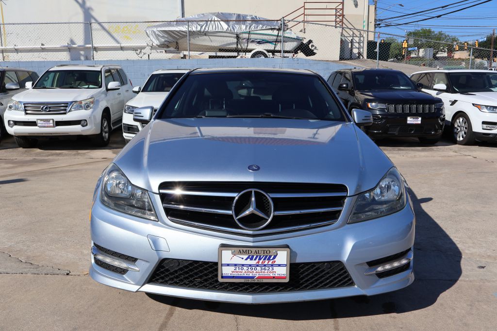 2014 Mercedes-Benz C-Class Image 2