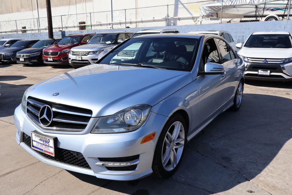 2014 Mercedes-Benz C-Class Image 3