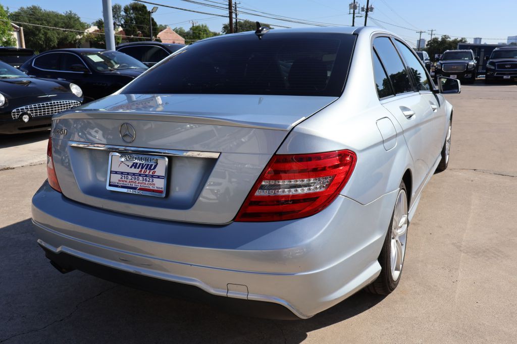 2014 Mercedes-Benz C-Class Image 7