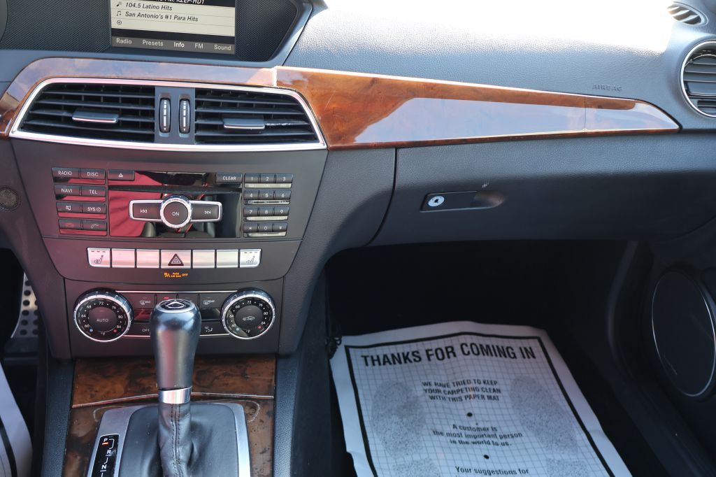 2014 Mercedes-Benz C-Class Image 33