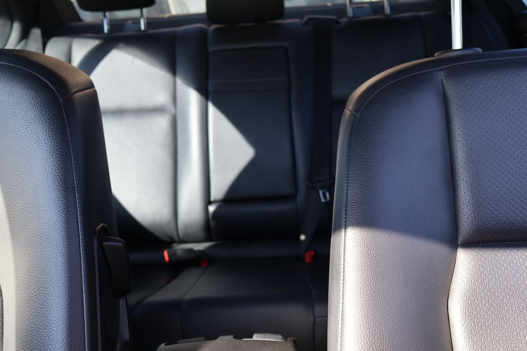 2014 Mercedes-Benz C-Class Image 41