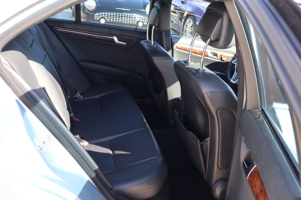 2014 Mercedes-Benz C-Class Image 45