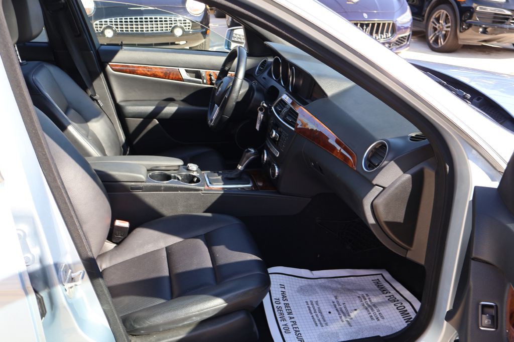 2014 Mercedes-Benz C-Class Image 47