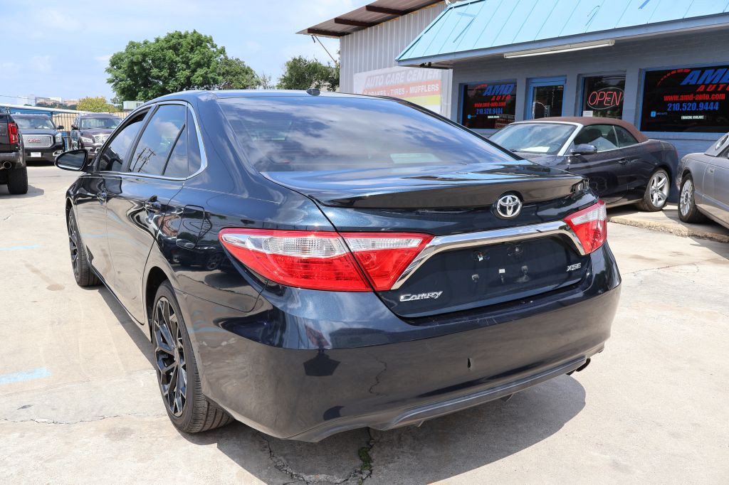 2017 Toyota Camry Image 5