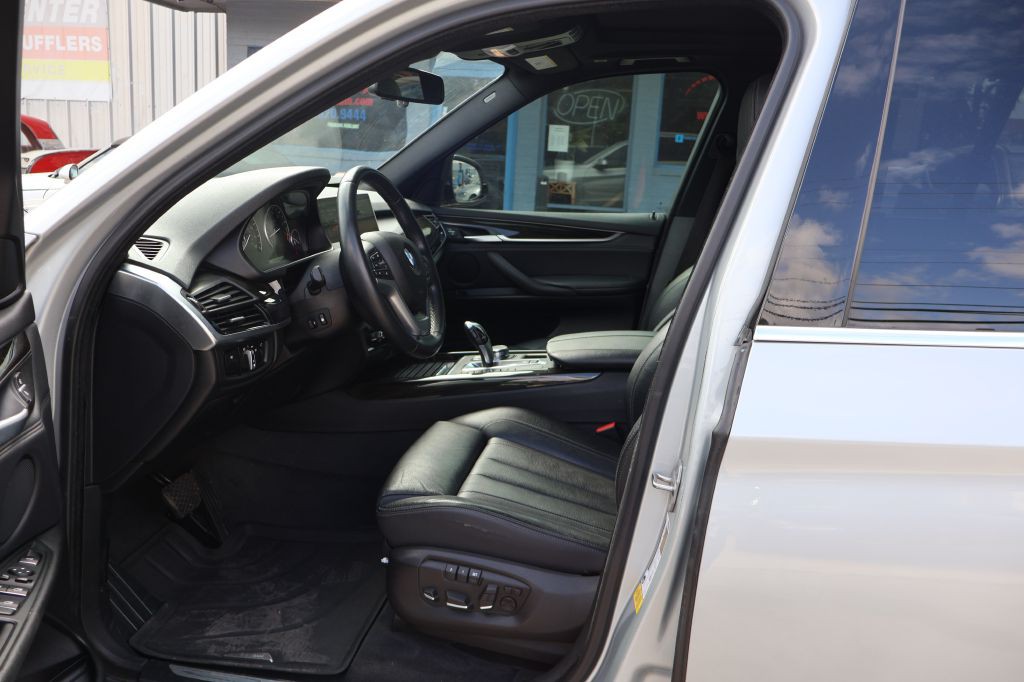 2017 BMW X5 Image 25