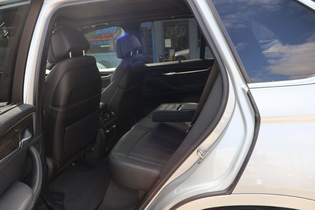 2017 BMW X5 Image 28