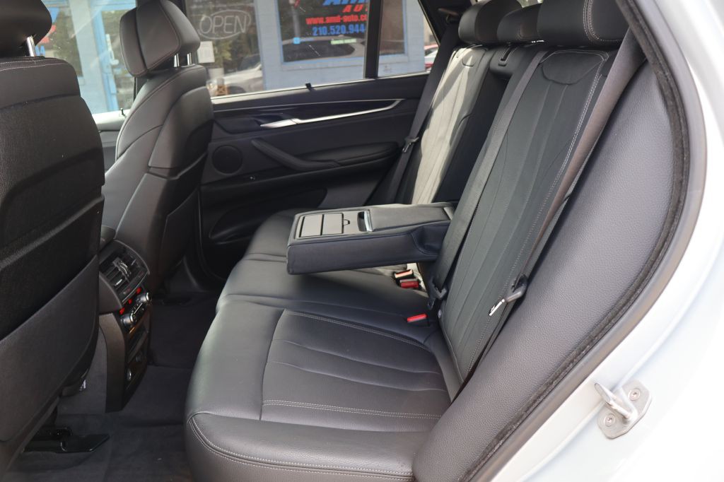 2017 BMW X5 Image 29