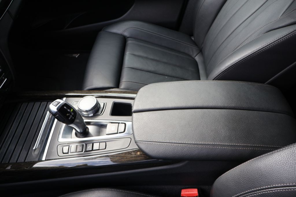 2017 BMW X5 Image 41