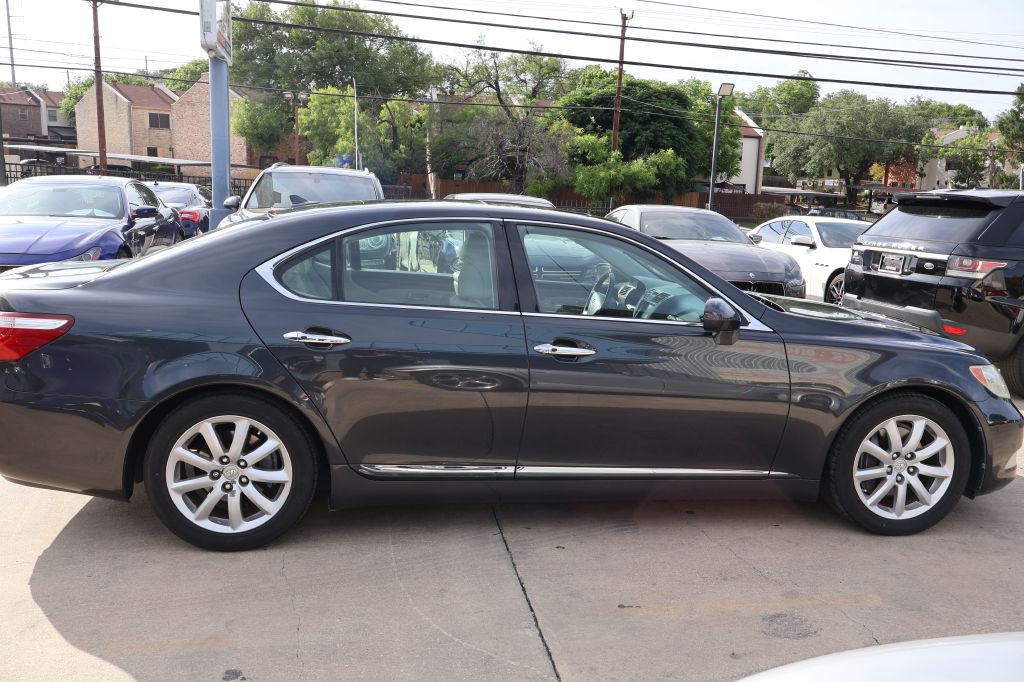 2008 Lexus LS Image 9