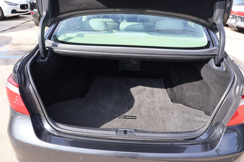 2008 Lexus LS Image 10
