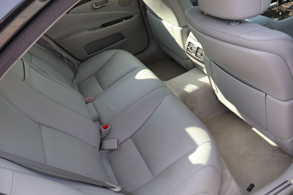 2008 Lexus LS Image 19