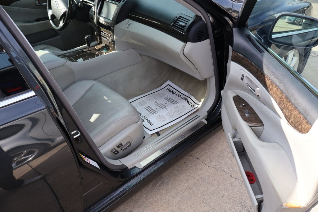2008 Lexus LS Image 20