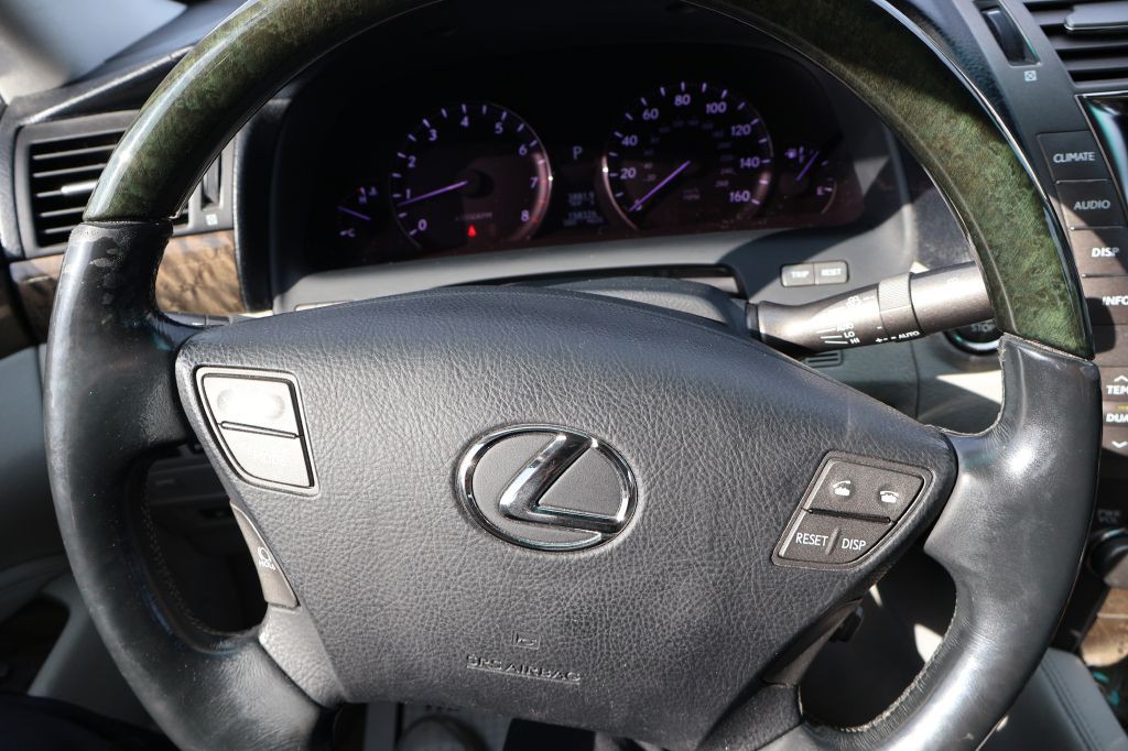 2008 Lexus LS Image 23