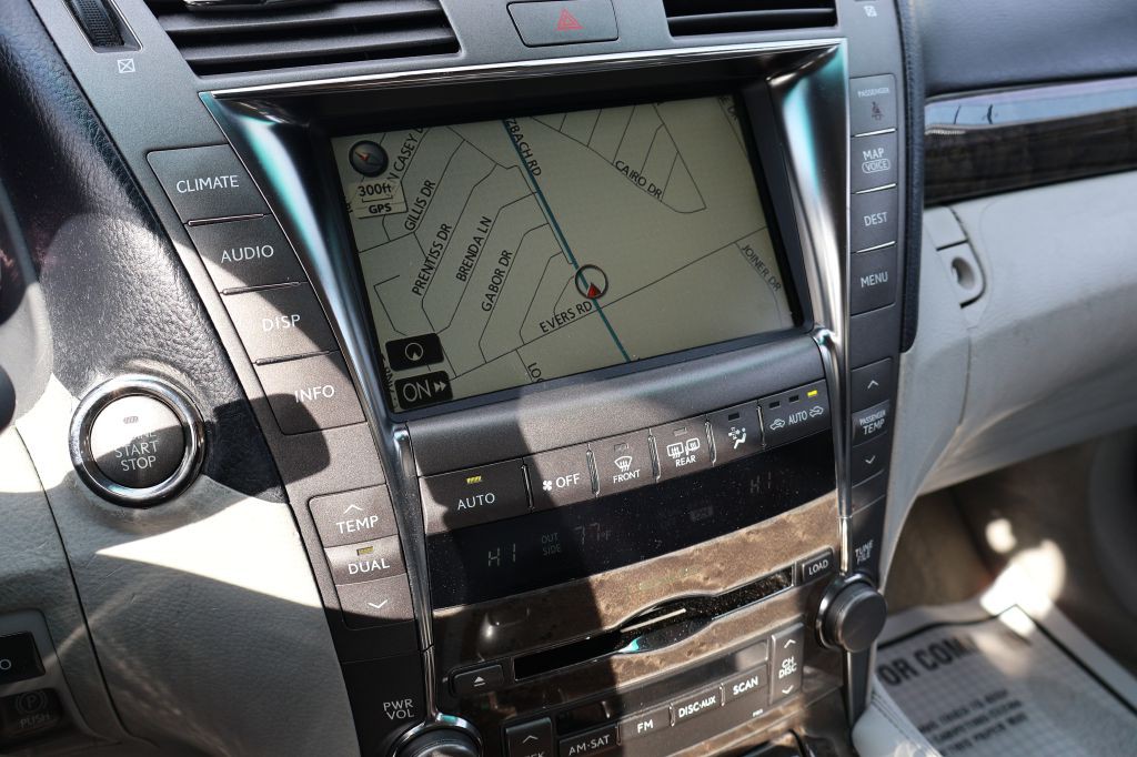 2008 Lexus LS Image 24