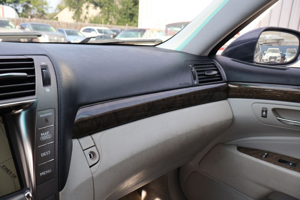 2008 Lexus LS Image 26